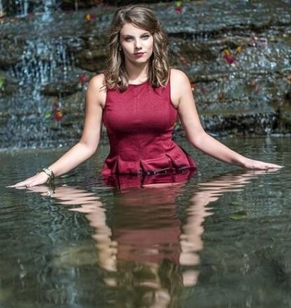 best-west-virginia-senior-photographer