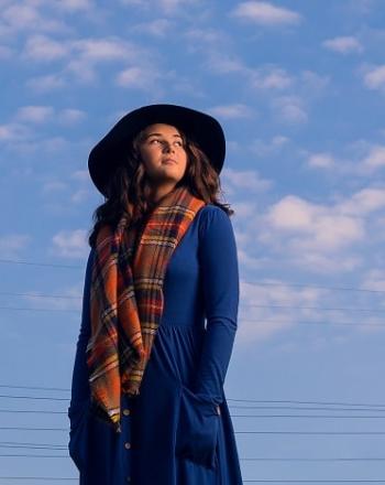 wine cellar park dunbar wv senior photographers